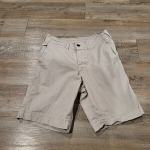 American Eagle Outfitters Classic Fit 7" Inseam Flat Front Shorts Men's Size 28